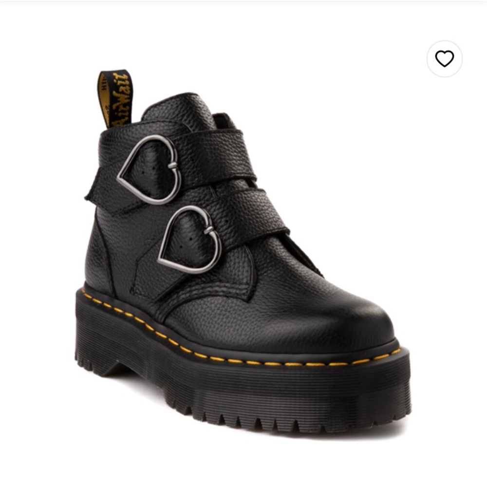 Dr. Martens Devon Hearts Quad Boot